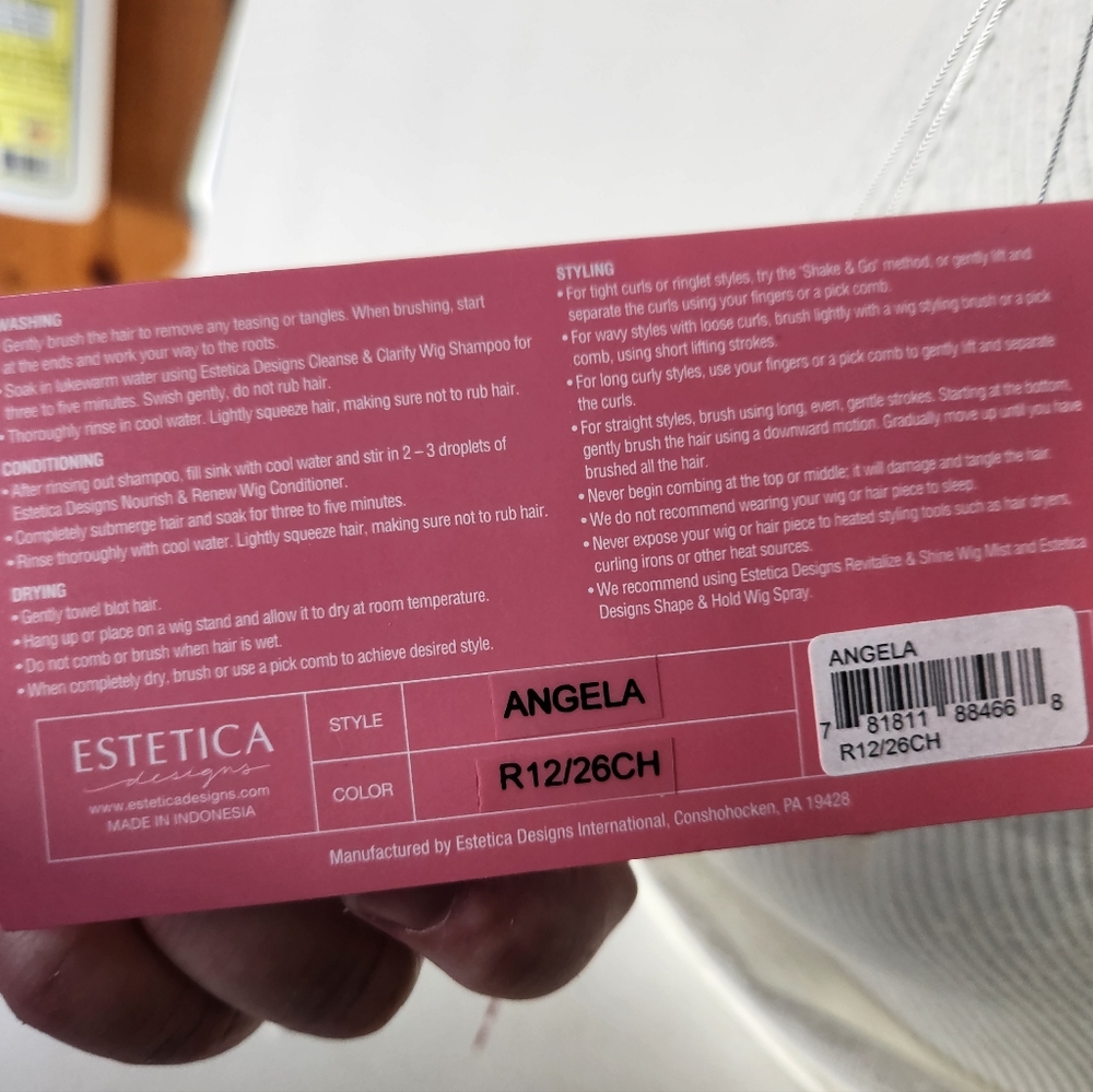 Estetica Angela Wig R12 26CH New in Box GOLDEN SHAG - Picture 9 of 9